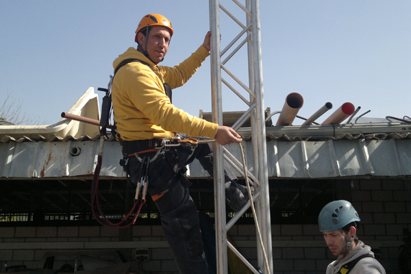 הדרכת עובדי הגברה ותאורה בחברת נטיבי קול 